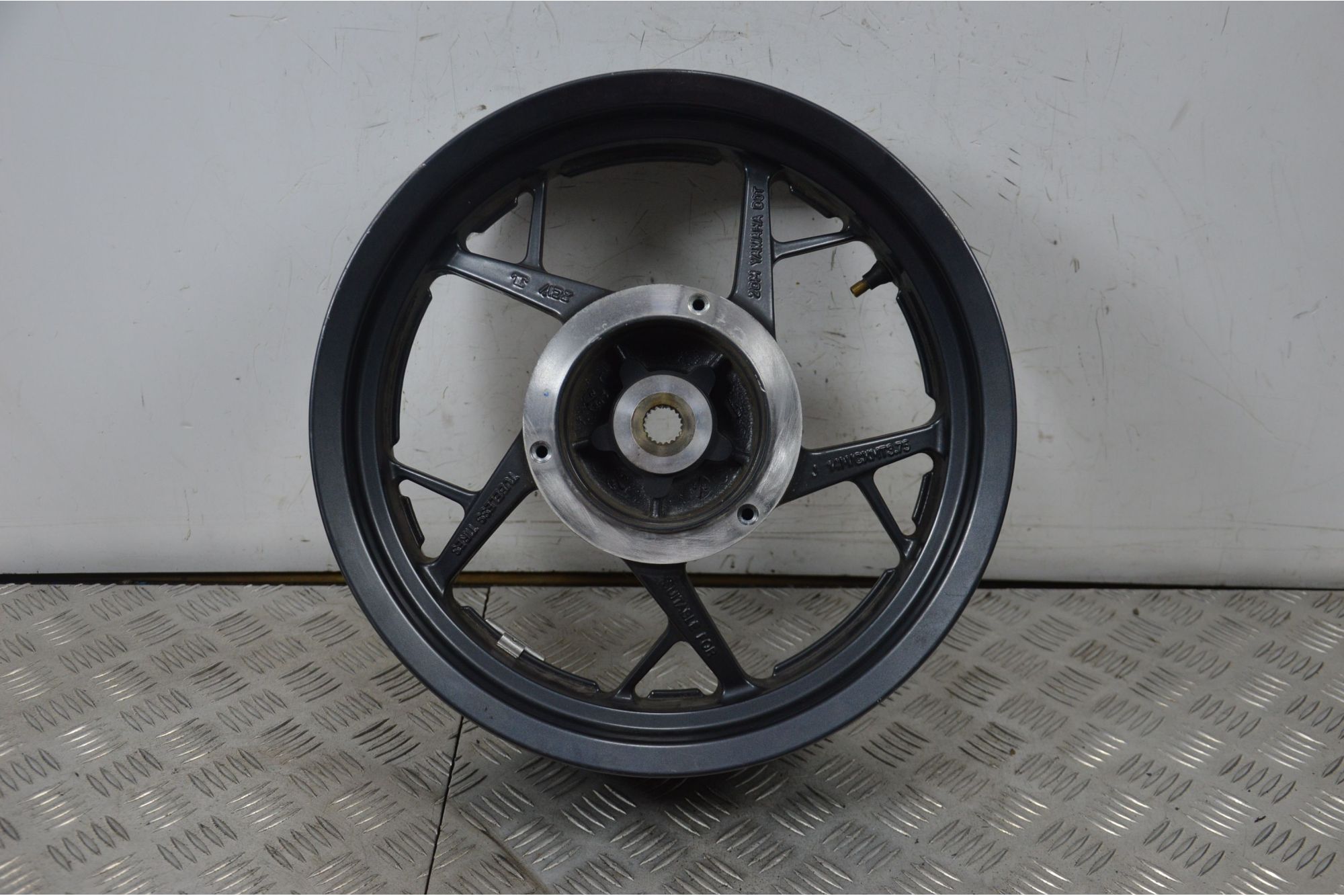 Cerchio Posteriore Yamaha Xmax X-max 300 dal 2017 al 2020  1725614688091