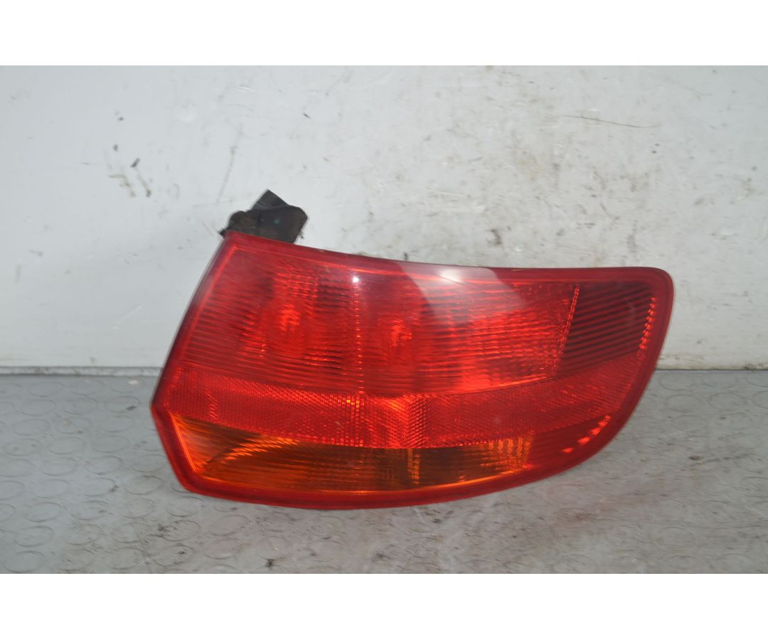 Fanale Stop posteriore esterno DX Audi A3 8P 5 Porte Dal 2003 al 2013 Cod 8P4945096G 1725627854483 Fanale Stop posteriore esterno DX Audi A3 8P 5 Porte Dal 2003 al 2013 Cod 8P4945096G 1725627854483