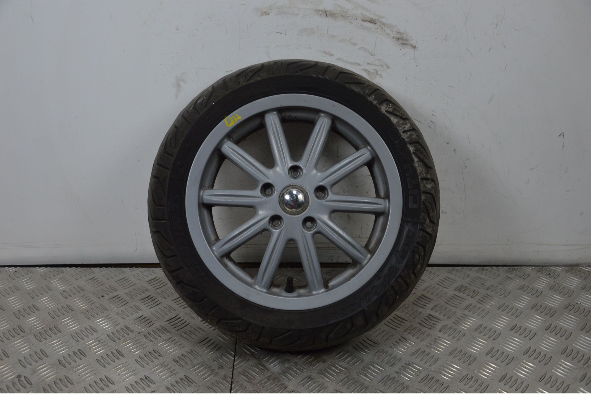 Cerchio Anteriore Piaggio MP3 125 / 250 / 300 / 400 / 500 dal 2009 al 2016  1725632230883