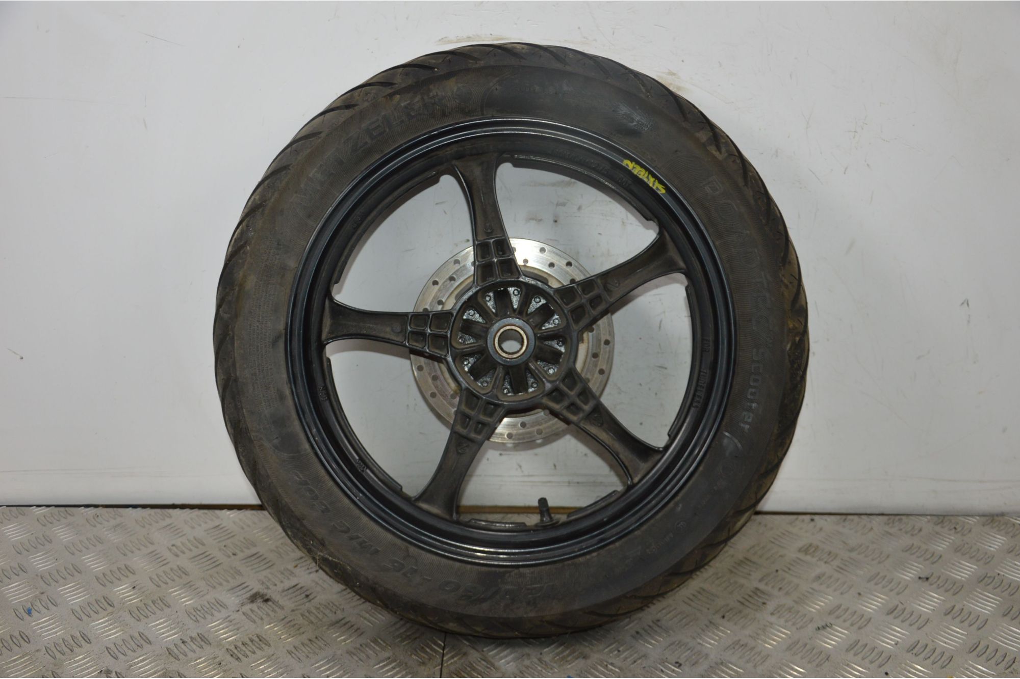 Cerchio Posteriore Suzuki Sixteen 125 / 150 Dal 2007 al 2014  1725636184229