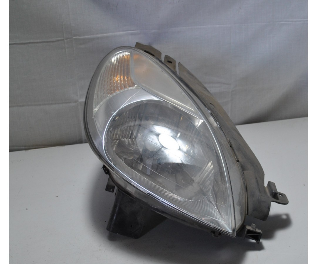 Faro Fanale anteriore DX Destro Citroen Xsara Picasso dal 2000 al 2004 Cod. 89310180 Faro Fanale anteriore DX Destro Citroen Xsara Picasso dal 2000 al 2004 Cod. 89310180