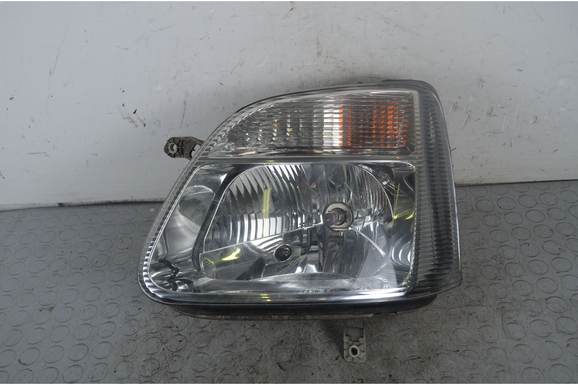 Faro anteriore SX Opel Agila A Dal 2000 al 2007 Cod 9212210  1725867550565