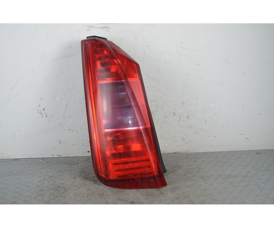 Fanale Stop posteriore SX Lancia Musa Dal 2004 al 2007 Cod 51732450 1725956099548 Fanale Stop posteriore SX Lancia Musa Dal 2004 al 2007 Cod 51732450 1725956099548