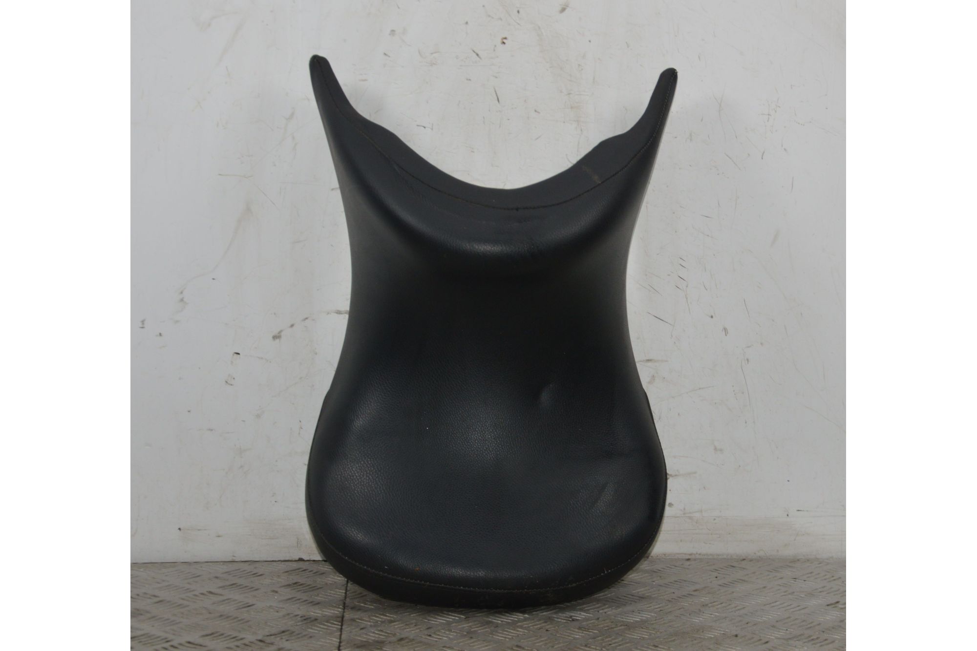 Sella Anteriore Pilota Bmw R 850 R Dal 1994 al 2002 COD 2 313 477  1726132706601