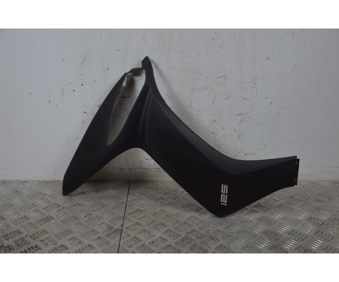 Carena Fianchetto Anteriore Destro Dx Kymco Agility R16 Plus 125 dal 2015 in poi 1726581077550 Carena Fianchetto Anteriore Destro Dx Kymco Agility R16 Plus 125 dal 2015 in poi 1726581077550