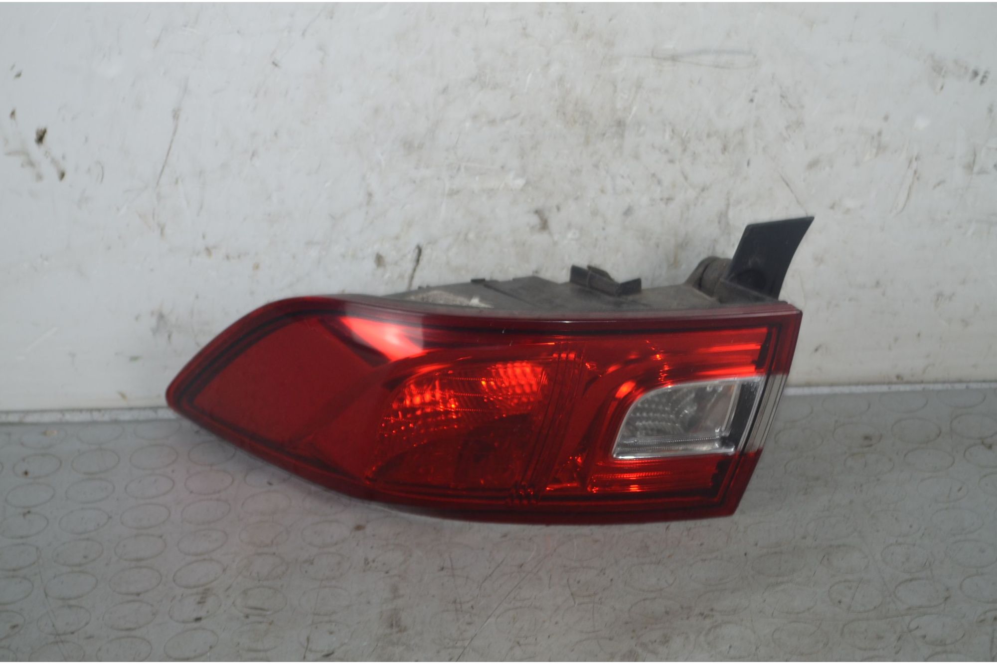 Fanale Stop Posteriore Esterno SX Renault Clio IV dal 2012 al 2021 Cod 265554091R  1726654553097