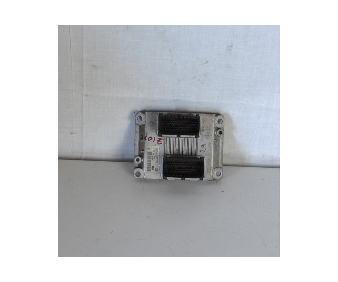 Centralina ECU Opel Corsa C 1.0 dal 2000 al 2006 Cod 24443795  2411111181973