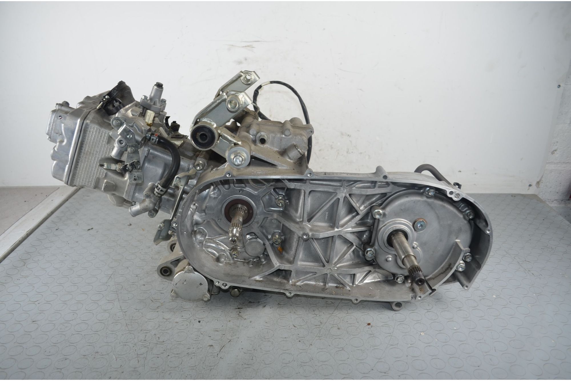 Blocco motore Suzuki Burgman AN 400 Dal 2022 al 2024 Cod motore K432  1727169323991