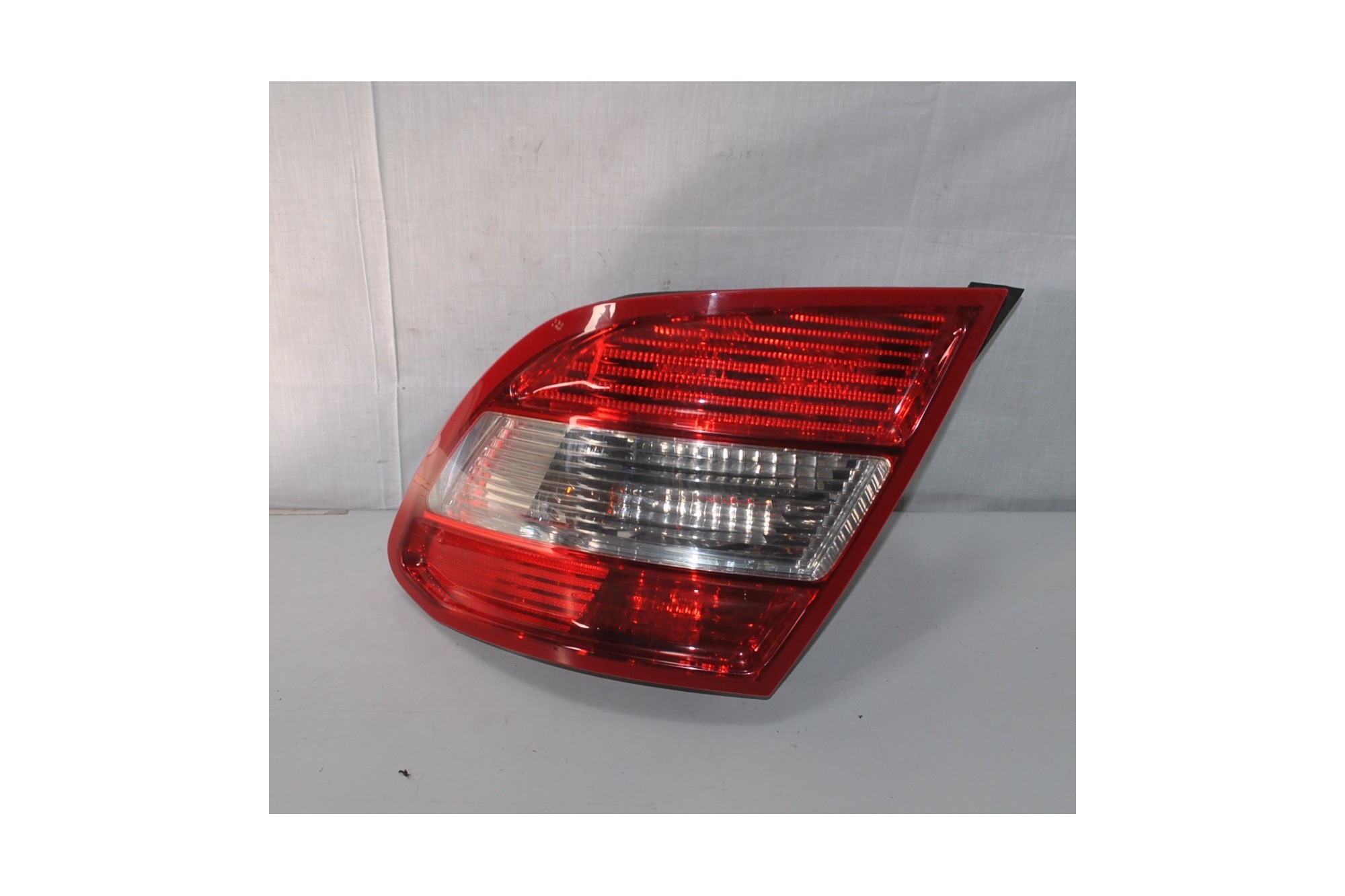 Fanale stop posteriore DX Mercedes classe C W204 dal 2007 al 2015 Cod A2049068402  2411111183038