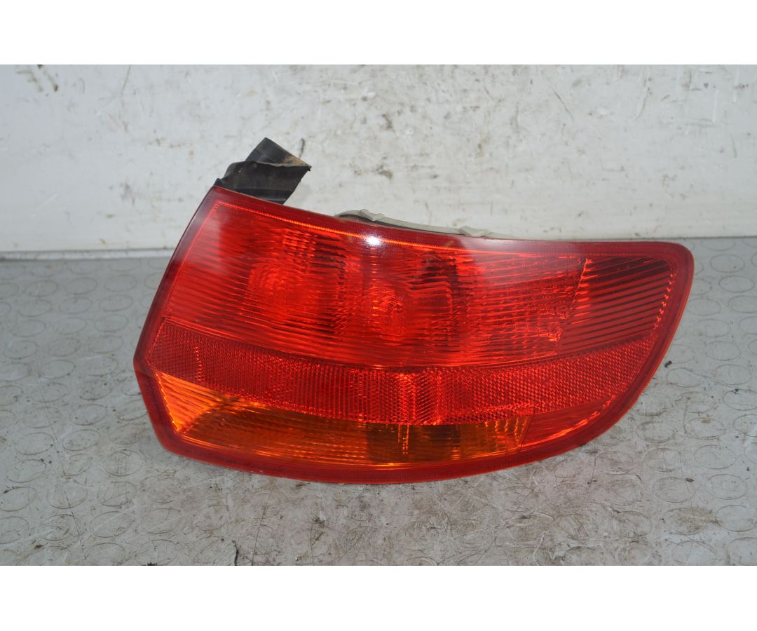 Fanale Stop Posteriore Esterno DX Audi A3 8P Sportback dal 2003 al 2013 Cod 8P4945096G 1727950584884 Fanale Stop Posteriore Esterno DX Audi A3 8P Sportback dal 2003 al 2013 Cod 8P4945096G 1727950584884