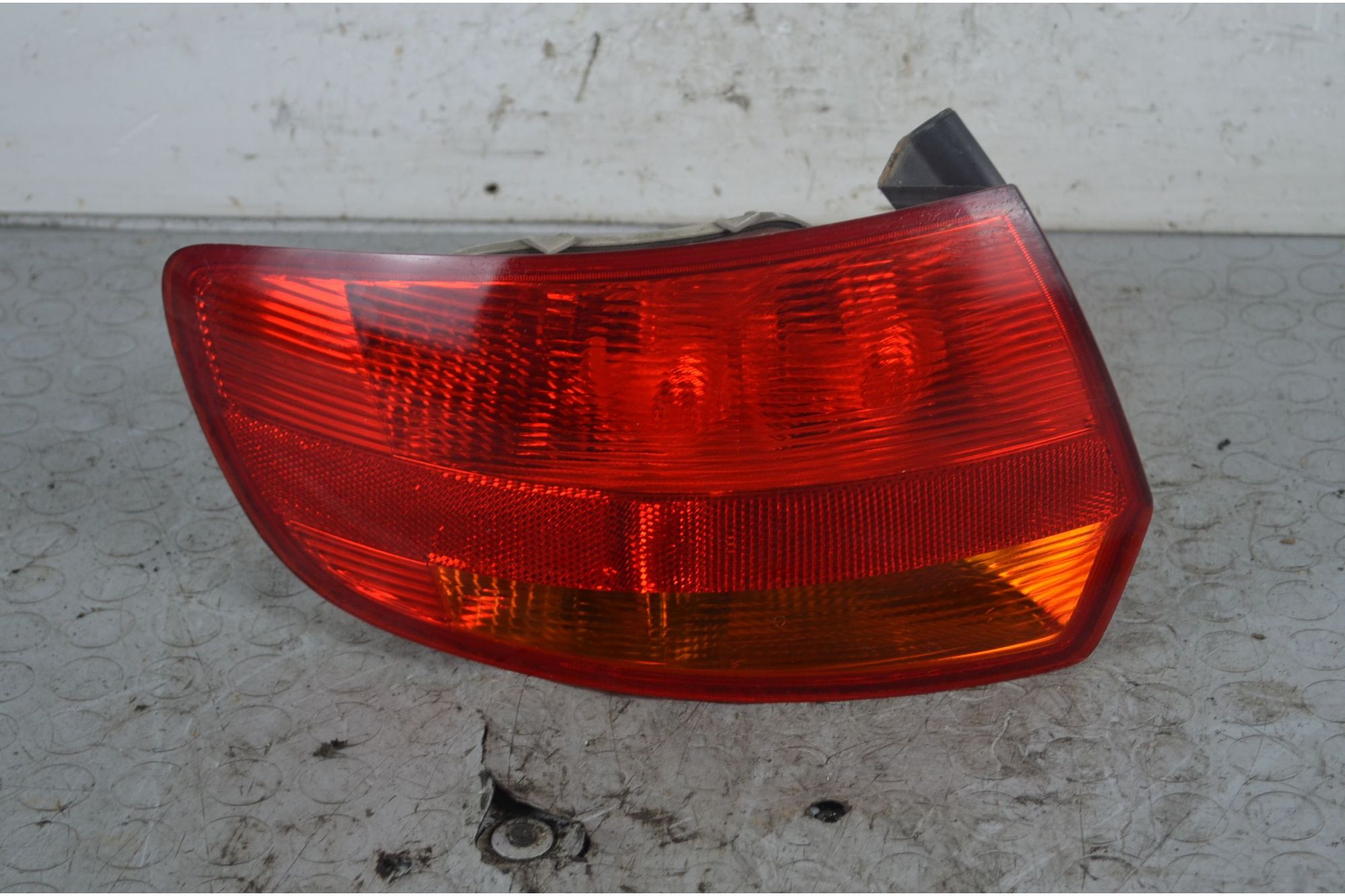 Fanale Stop Posteriore Esterno SX Audi A3 8P Sportback dal 2003 al 2013 Cod 8P4945095G  1727951109222