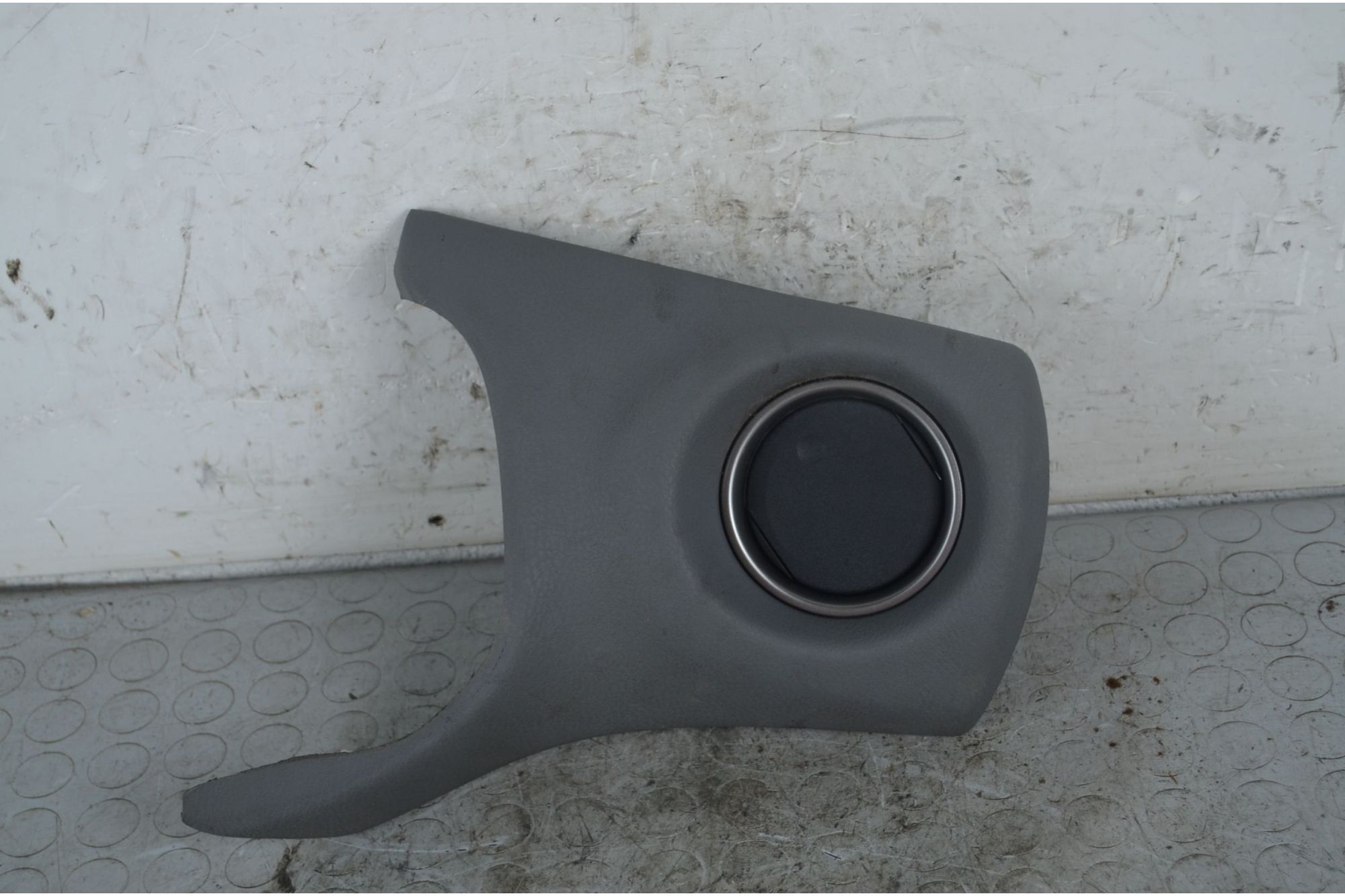 Rivestimento + Bocchetta Aria anteriore SX Toyota Yaris Dal 2011 al 2019 Cod 554040D070C2  1728037652717