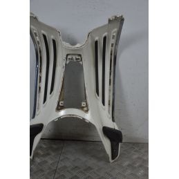 Carena Pedana Poggiapiedi Piaggio Vespa Primavera 150 Dal 2014 al 2021  1728565044107