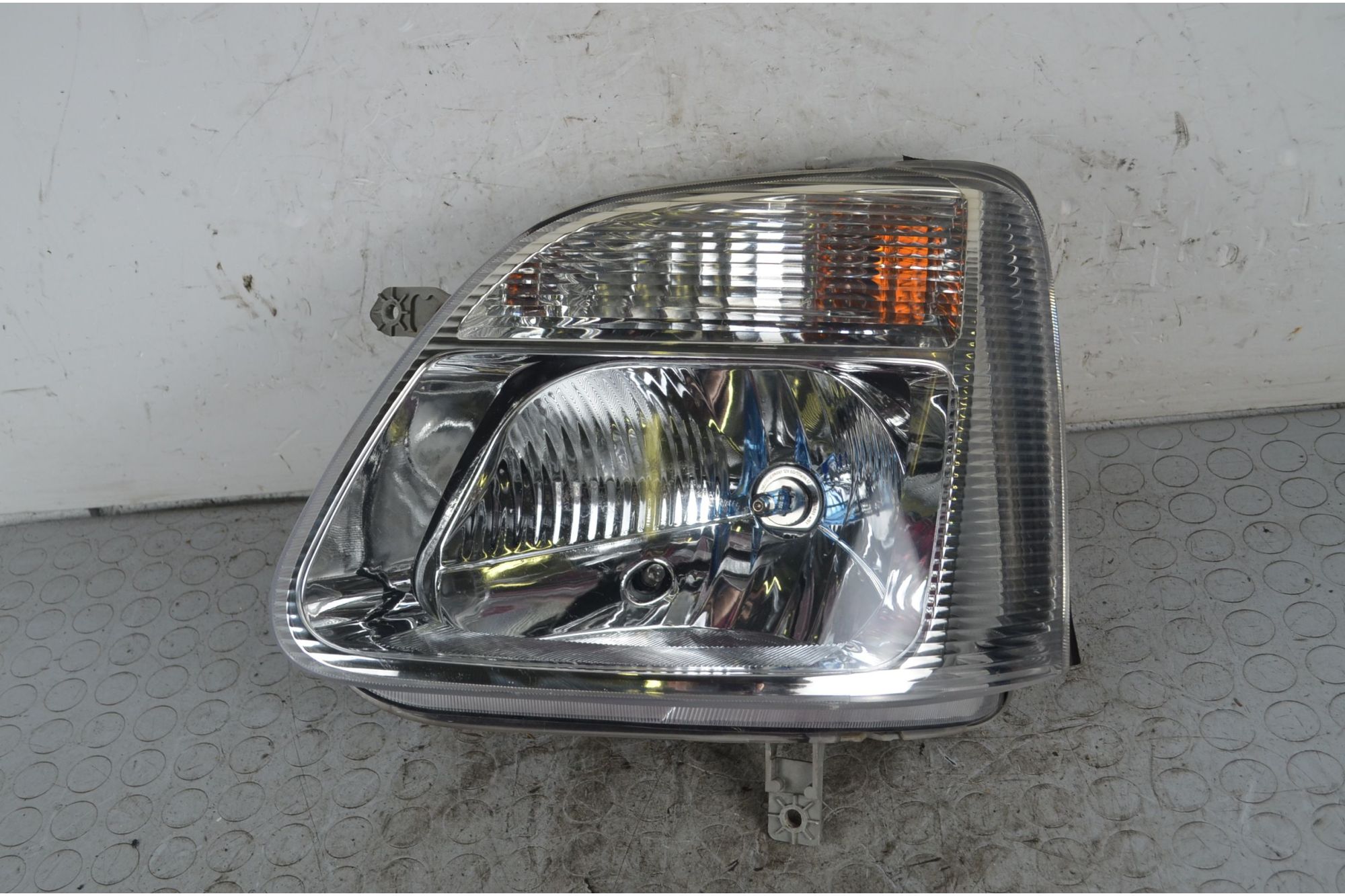 Faro Anteriore SX Opel Agila A Dal 2000 al 2007 Cod 9212210  1729495440939