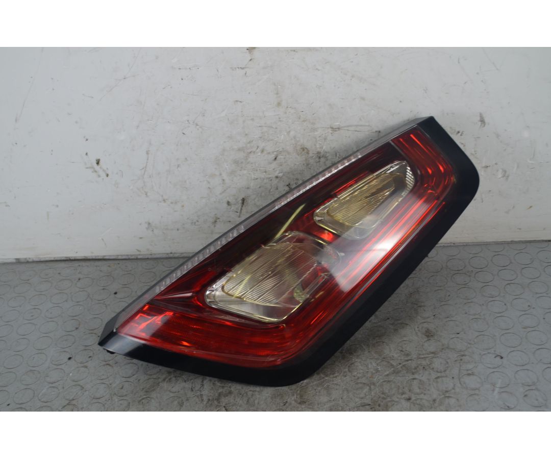 Fanale stop posteriore DX Fiat Punto EVO Dal 2009 al 2012 Cod OE 51927097 1729516543632 Fanale stop posteriore DX Fiat Punto EVO Dal 2009 al 2012 Cod OE 51927097 1729516543632