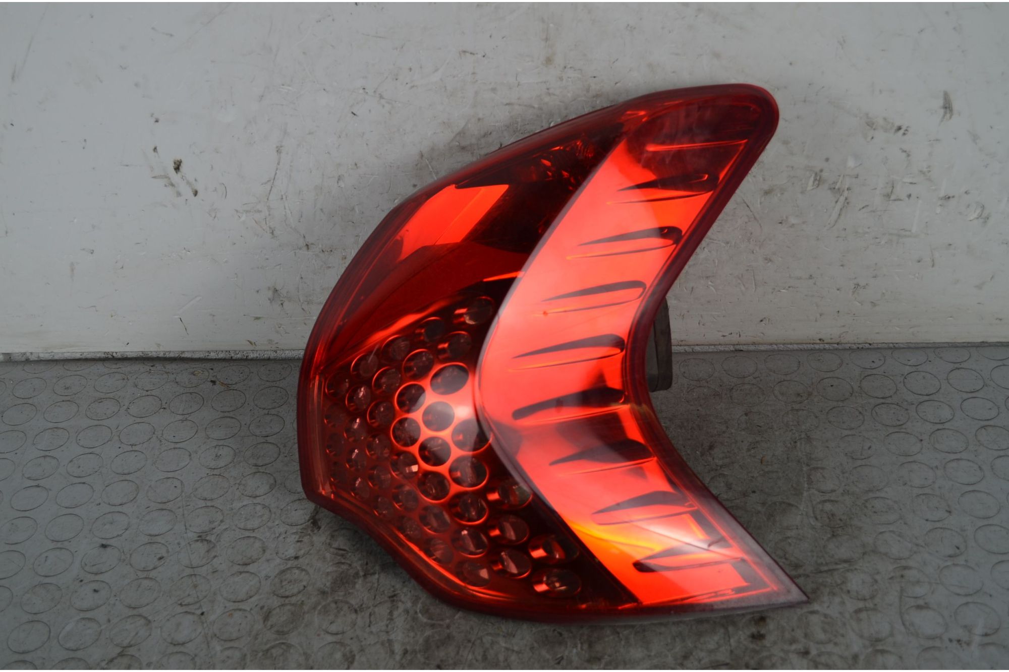 Fanale stop posteriore DX Peugeot 3008 Dal 2009 al 2013 Cod 9683460780  1729609803322