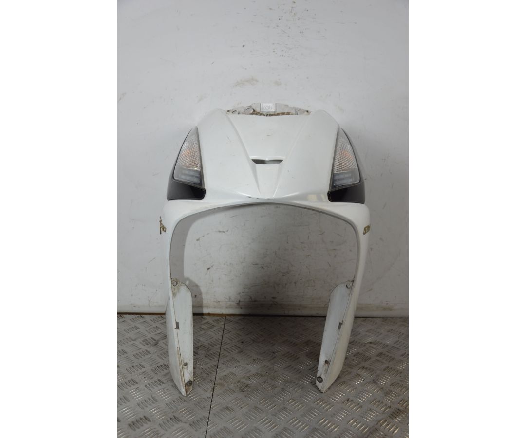 Carena Scudo Anteriore Kymco People GT 300 Dal 2010 al 2017 1729696375153 Carena Scudo Anteriore Kymco People GT 300 Dal 2010 al 2017 1729696375153