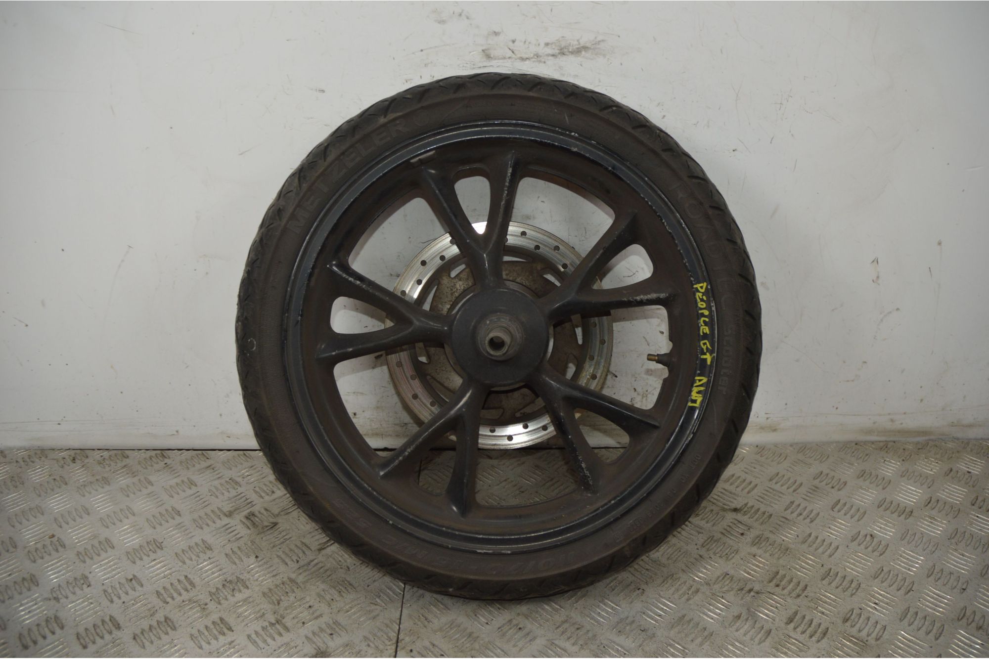 Cerchio Anteriore Kymco People GT 300 Dal 2010 al 2017  1730131756499