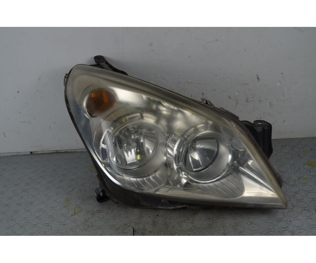 Faro Anteriore DX Opel Astra H Dal 2004 al 2011 Cod 93178636 1730288898837 Faro Anteriore DX Opel Astra H Dal 2004 al 2011 Cod 93178636 1730288898837