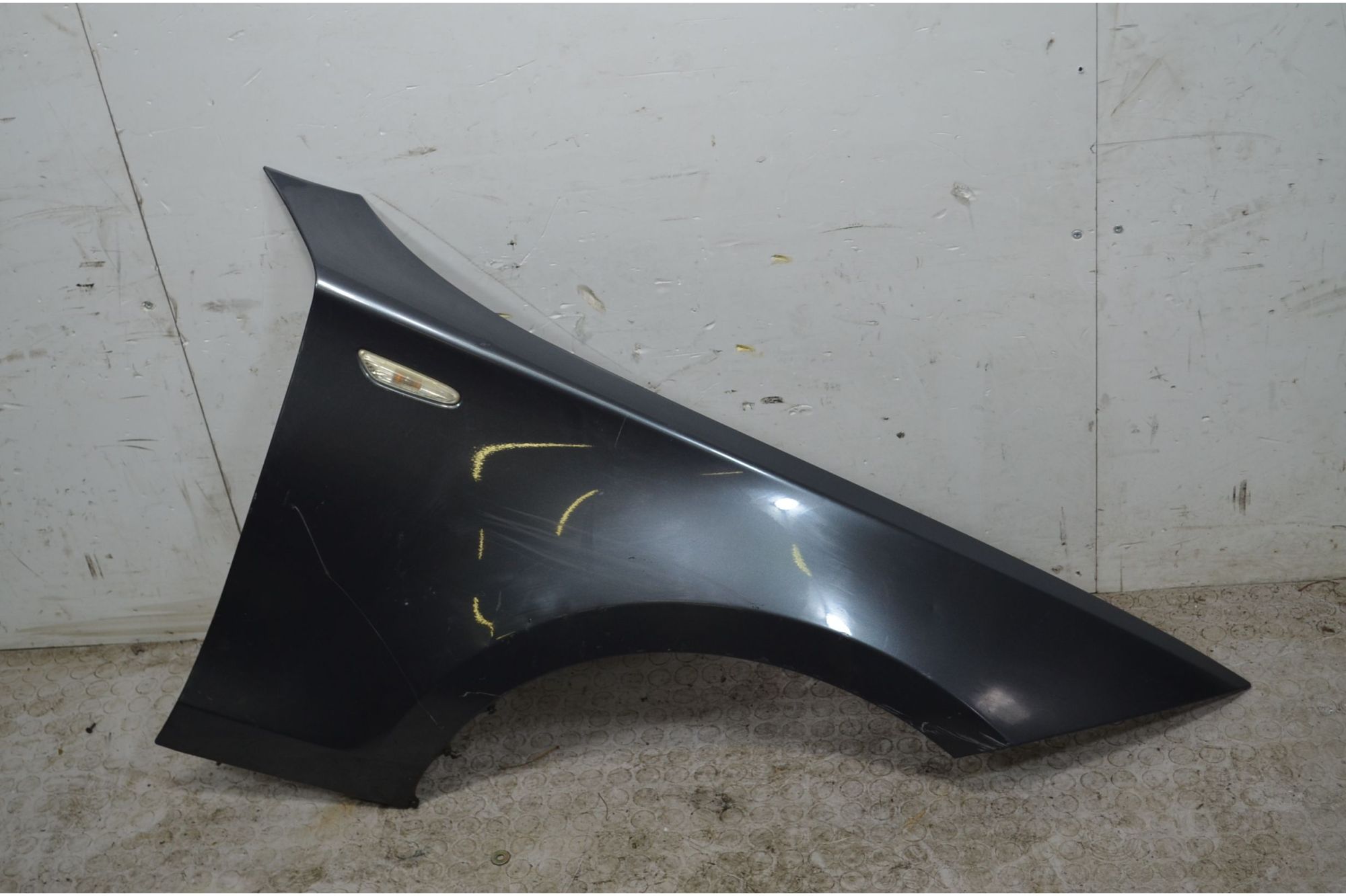 Parafango Anteriore DX BMW Serie 1 E87 Dal 2004 al 2013 Cod 41357133228  1730733994855