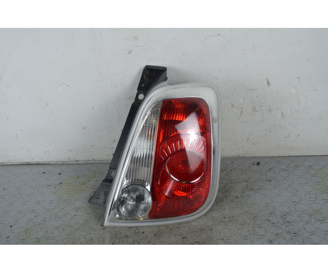 Fanale stop posteriore DX Fiat 500 Dal 2007 al 2015 Cod 51934476 1730805532435 Fanale stop posteriore DX Fiat 500 Dal 2007 al 2015 Cod 51934476 1730805532435