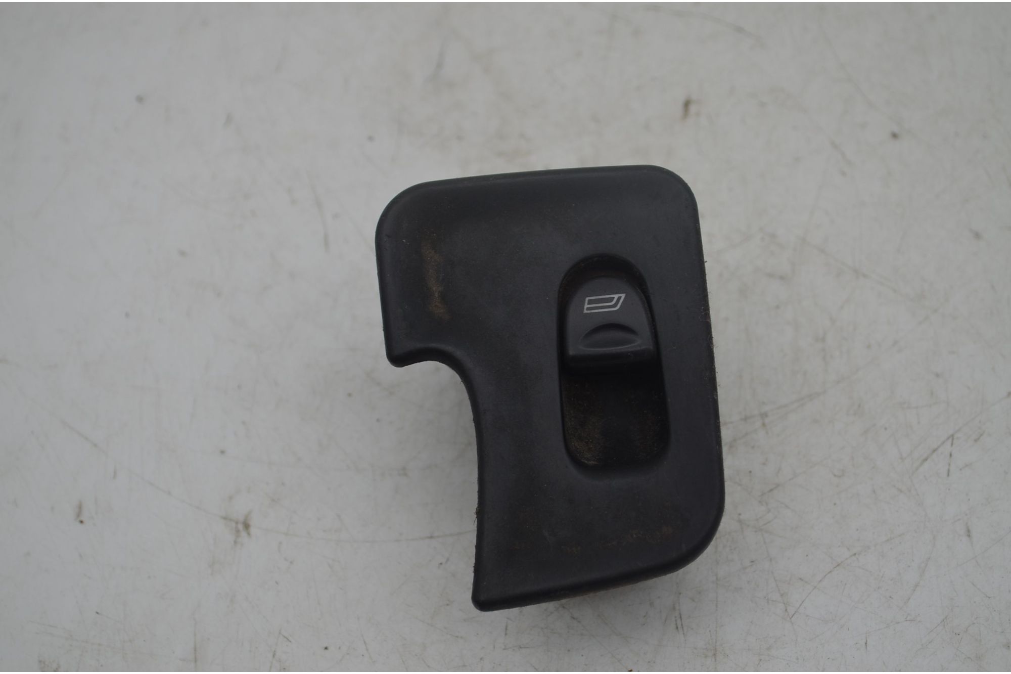 Pulsantiera Alzacristalli Posteriore SX Alfa Romeo 147 Dal 2000 al 2010 Cod 735263169  1731671220877