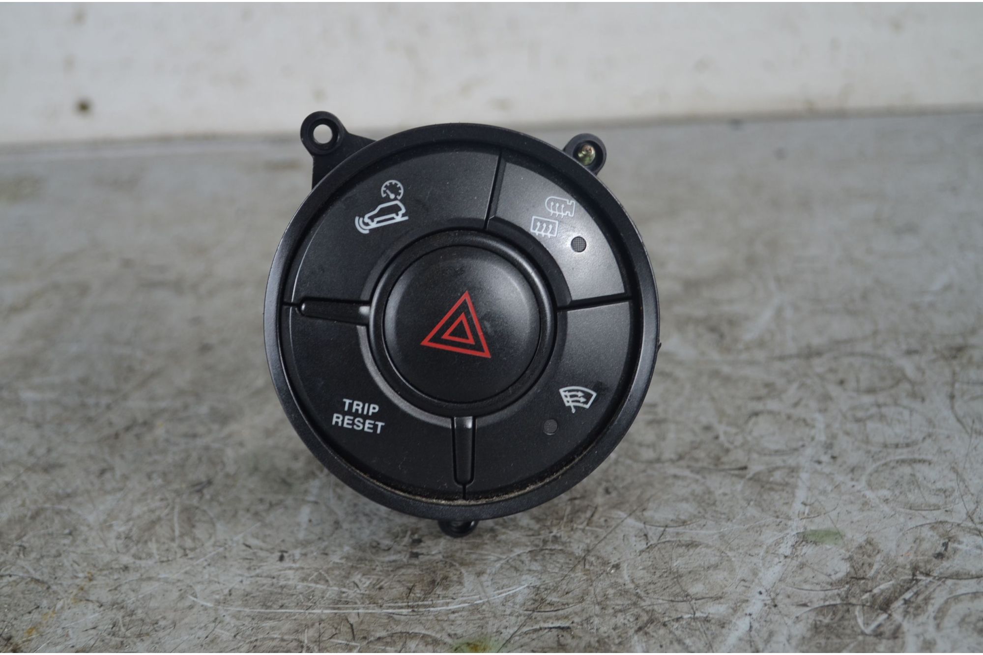 Pulsantiera Quattro frecce Ssangyong Actyon Dal 2006 al 2018 Cod 8521031010HCX  1732179048659