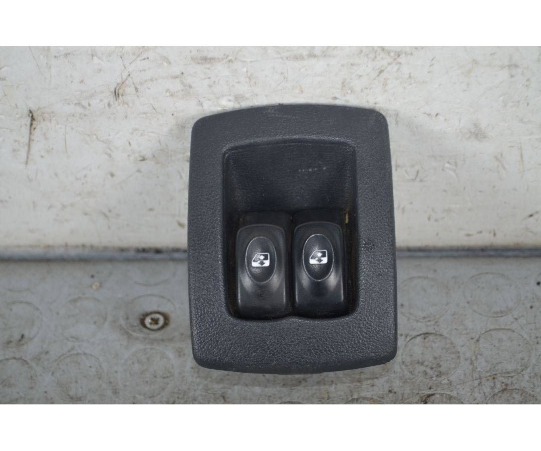 Pulsantiera Alzacristalli Anteriore Sx Dacia Logan dal 2004 al 2008 Cod 8200739459 1732698322933 Pulsantiera Alzacristalli Anteriore Sx Dacia Logan dal 2004 al 2008 Cod 8200739459 1732698322933