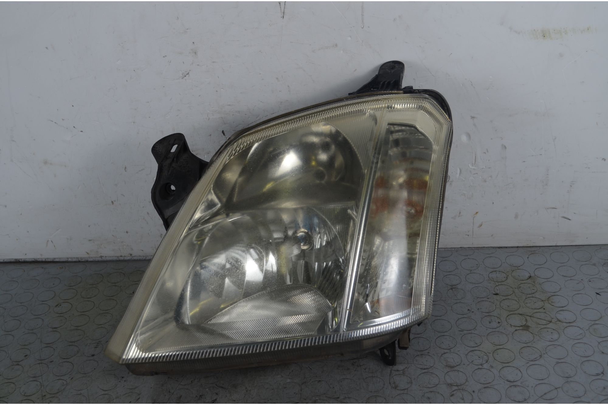 Faro Anteriore SX Opel Meriva A Dal 2003 al 2010 Cod 93175364  1732959925484