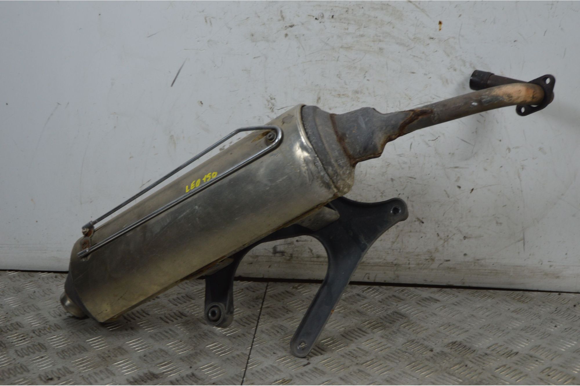 Marmitta Terminale Di Scarico Aprilia Leonardo 150 Dal 1996 al 2002  1733225289477