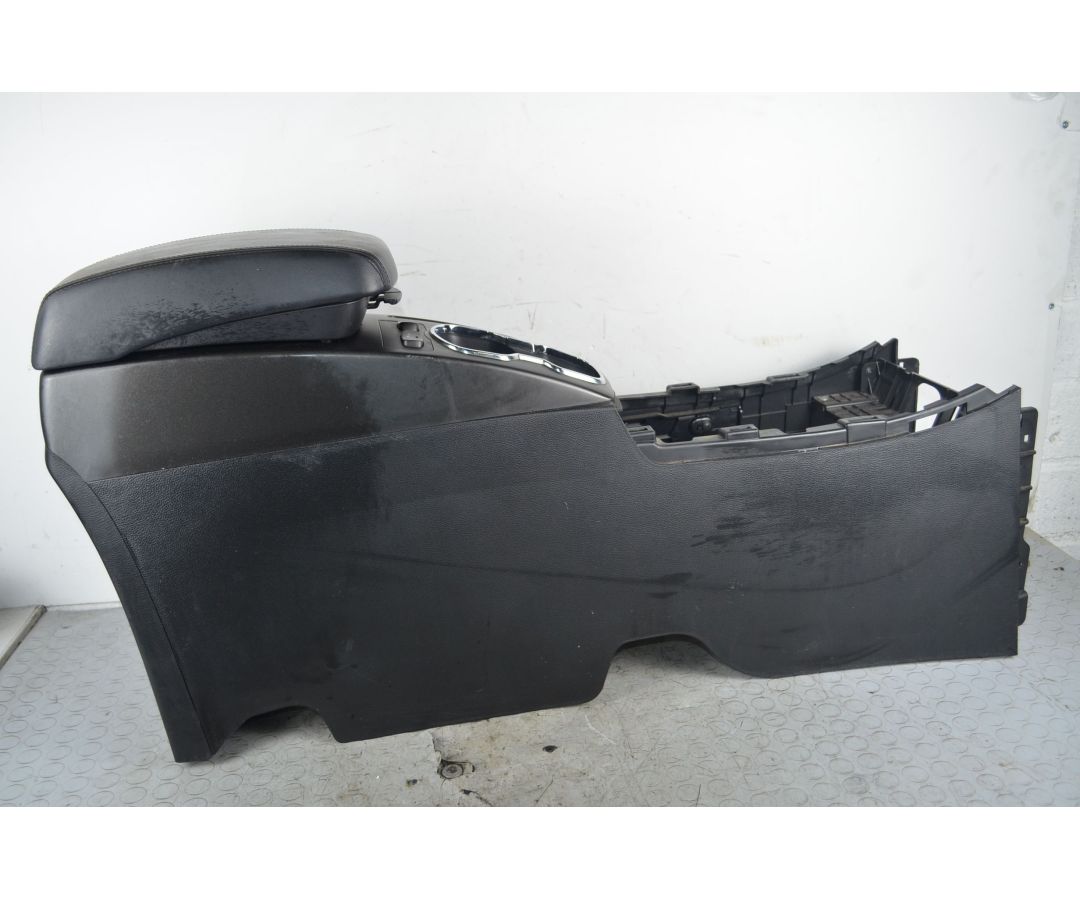 Tunnel Centrale Ssangyong Korando Dal 2010 al 2016 Cod 7791034111EAW 1733393570674 Tunnel Centrale Ssangyong Korando Dal 2010 al 2016 Cod 7791034111EAW 1733393570674