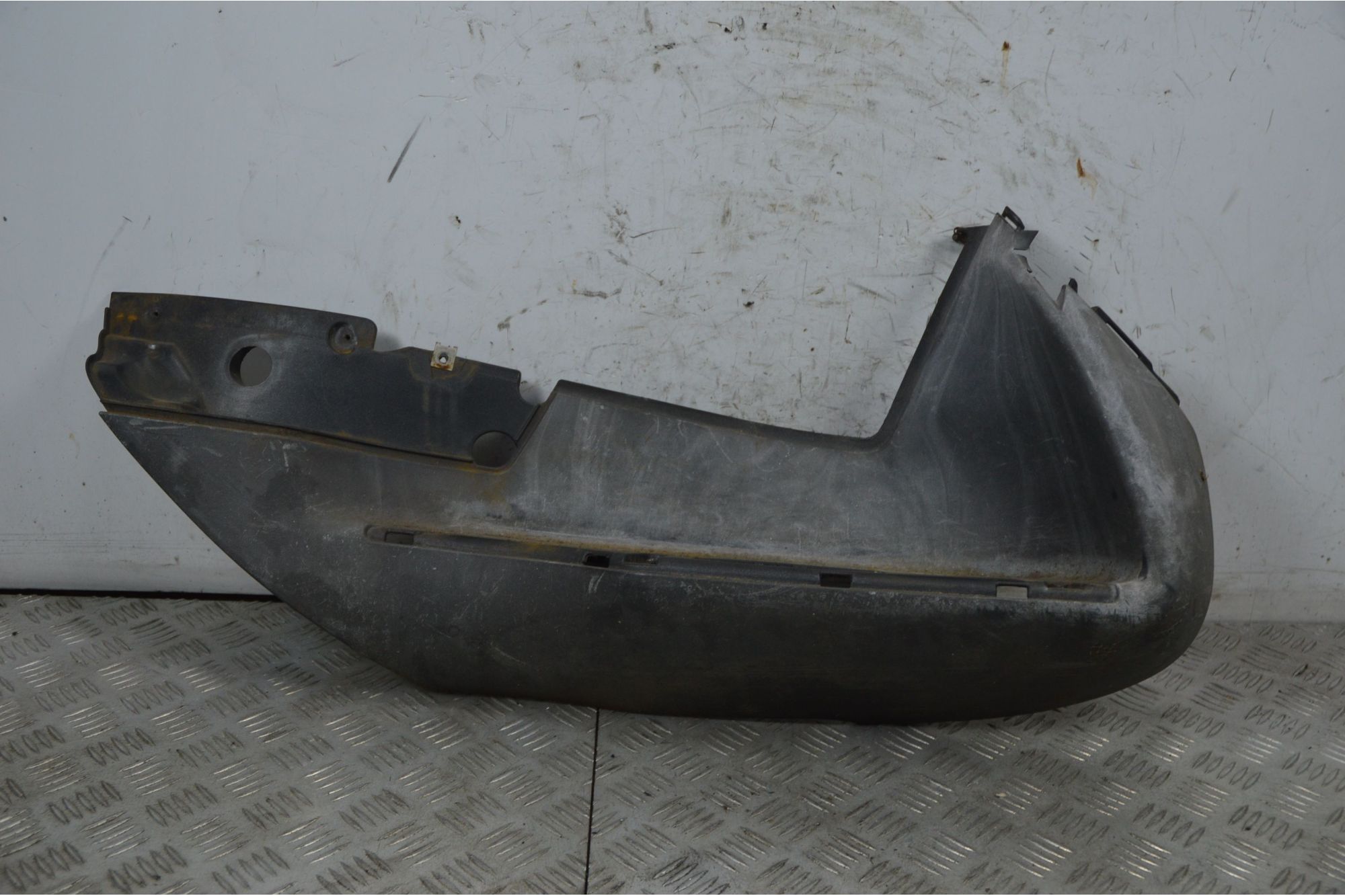 Carena Pedana Poggiapiedi Destra Aprilia Scarabeo Special 300 Dal 2009 Al 2013  1733395751064