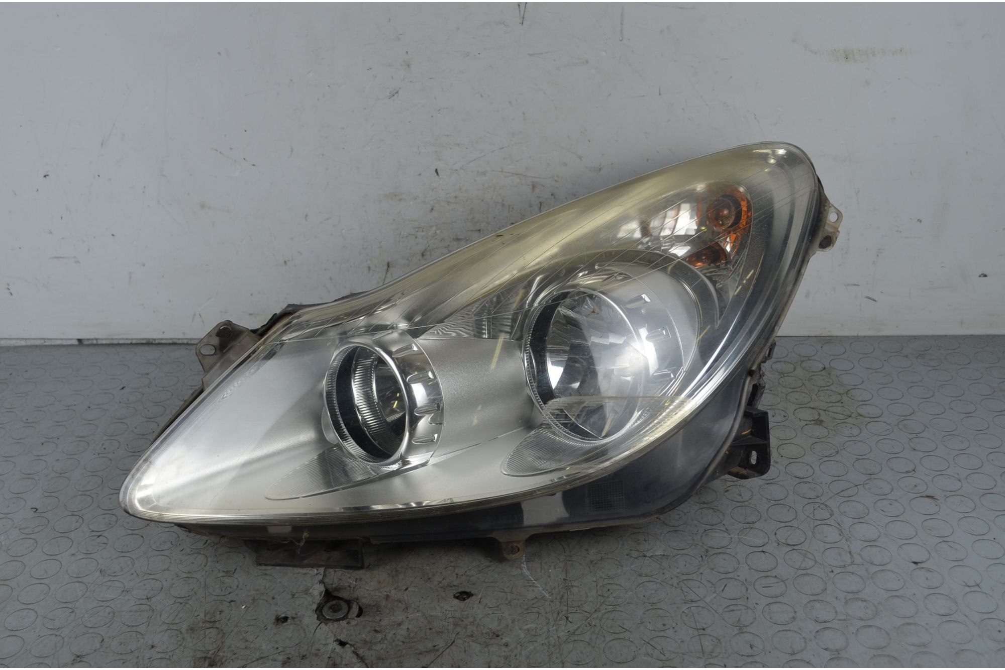 Faro Anteriore SX Opel Corsa D Dal 2006 al 2014 Cod 93189365  1733729990817