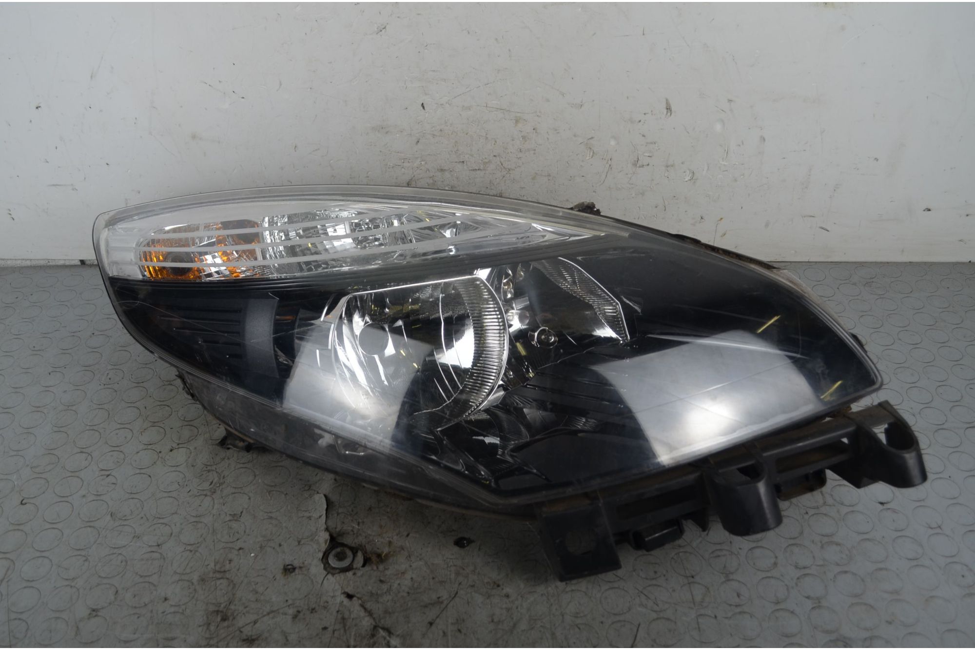Faro Anteriore DX Renault Scenic X-Mod Dal 2009 al 2016 Cod 260101724R  1733742920105