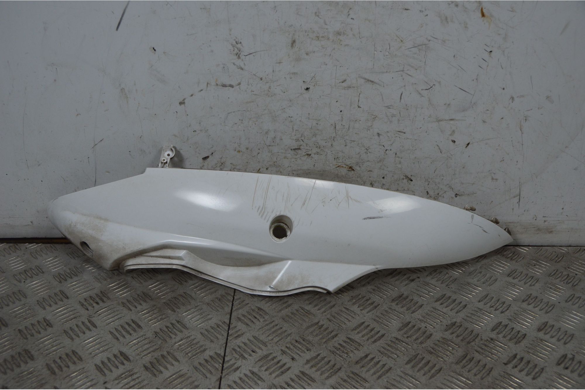 Carena Fianchetto Laterale Destra Peugeot V-Clic 50 Dal 2007 al 2013  1733750519179