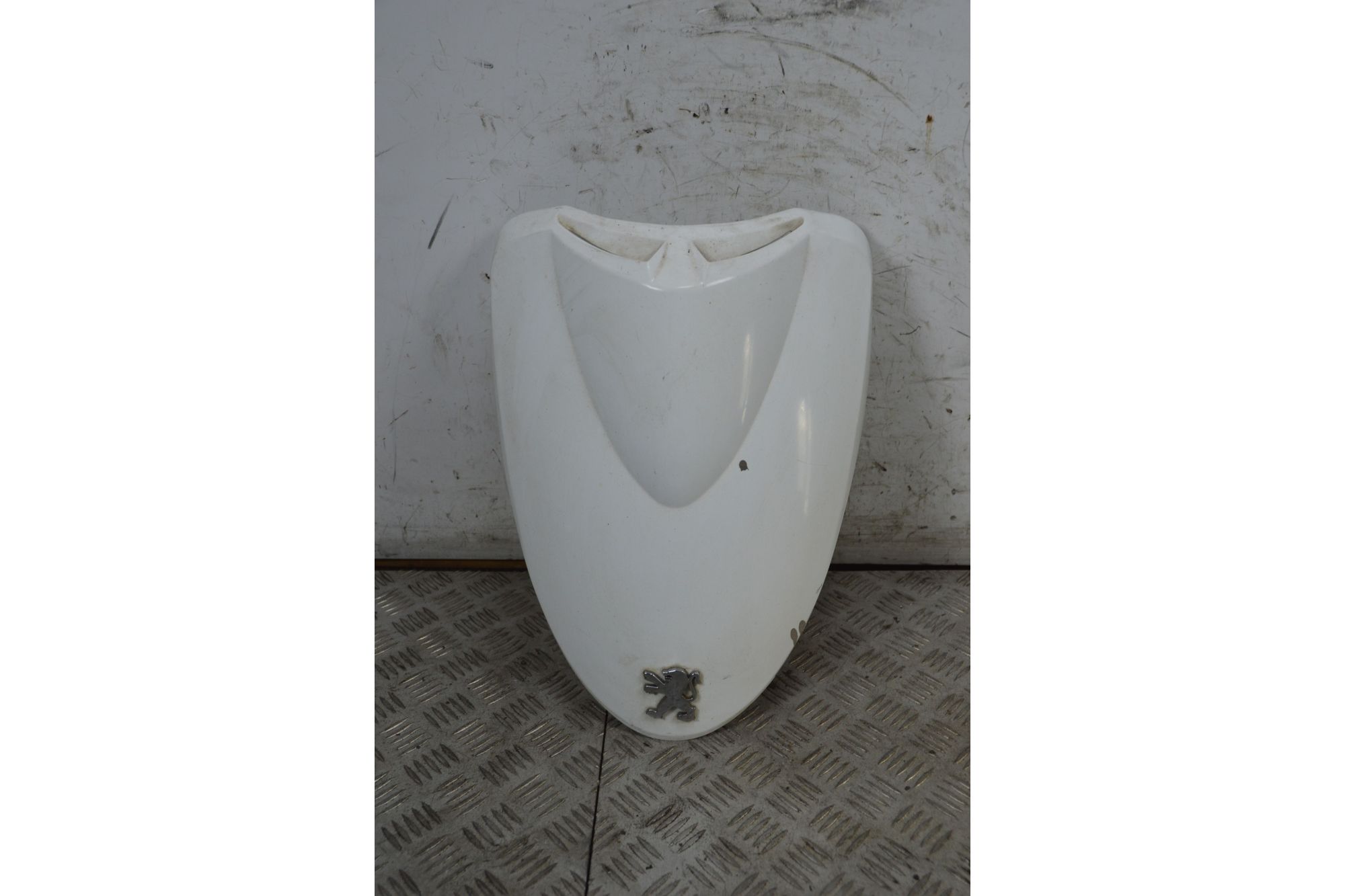 Carena Scudetto Anteriore Peugeot V-Clic 50 Dal 2007 al 2013  1733820633439