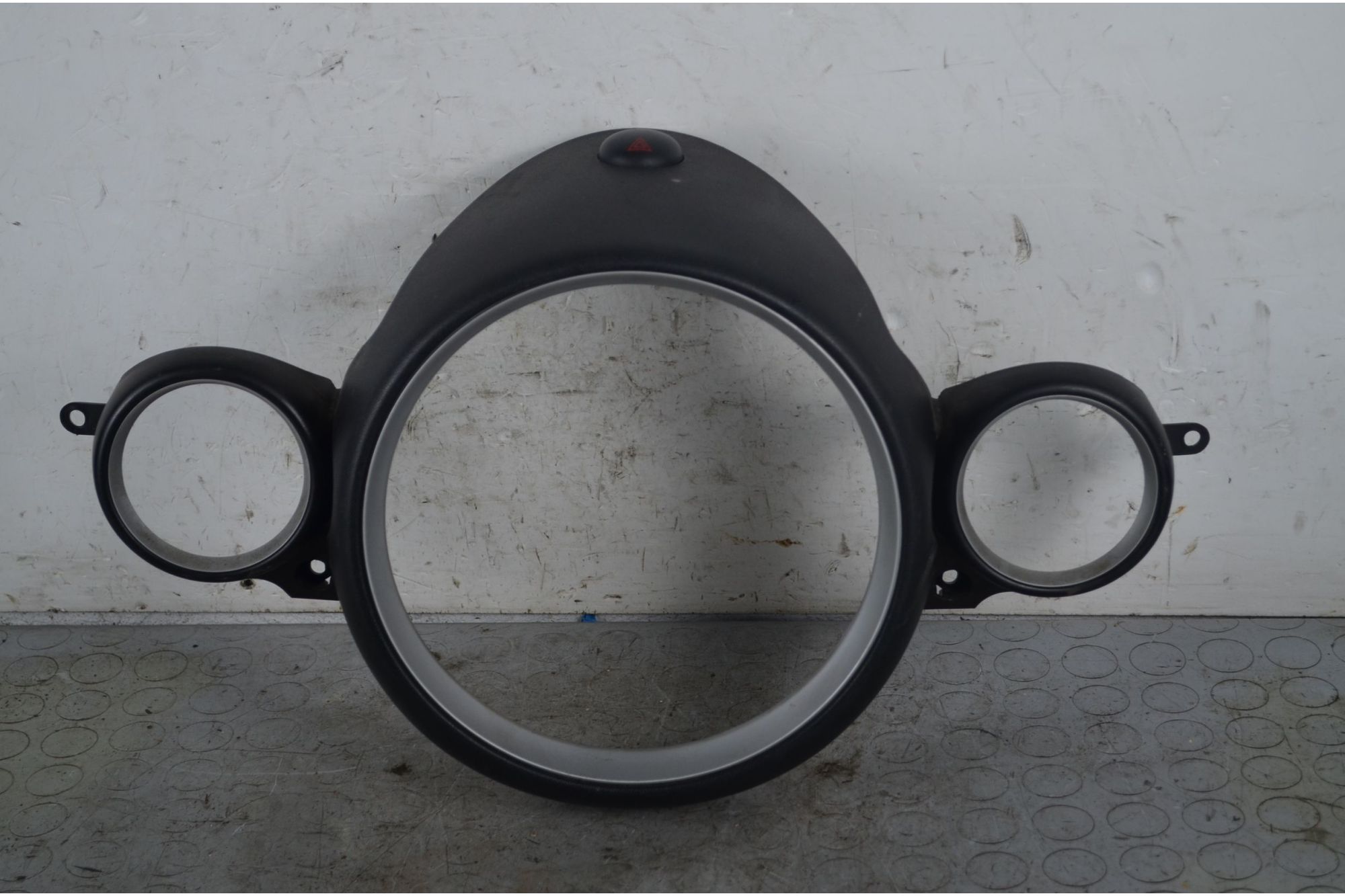 Cornice Rivestimento Strumentazione Contachilometri + Pulsantiera quattro frecce Mini Cooper R56 Dal 2007 al 2014 Cod 8819000...