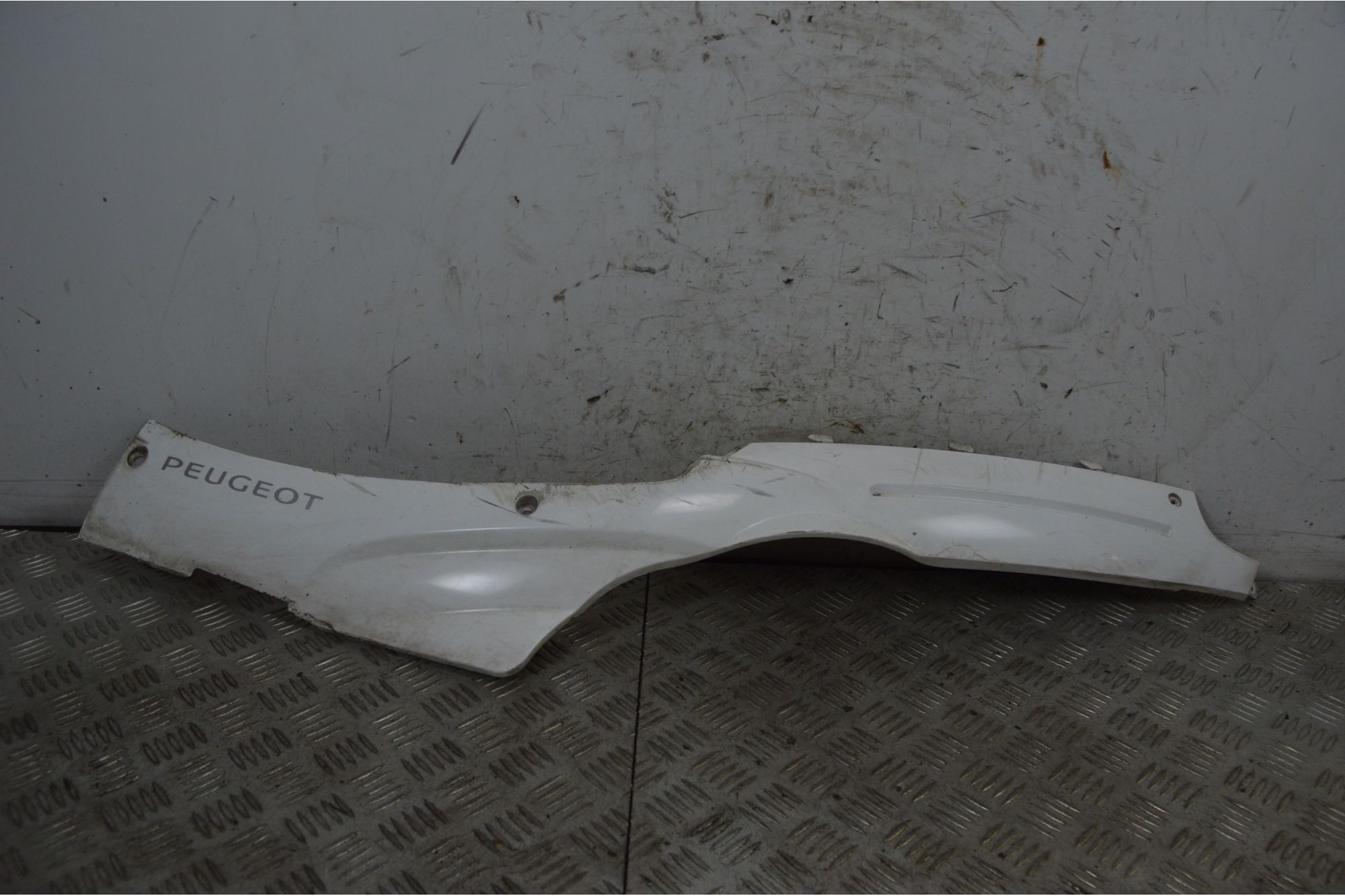 Carena Sottopedana Destra Peugeot V-Clic 50 Dal 2007 al 2013  1733828417987