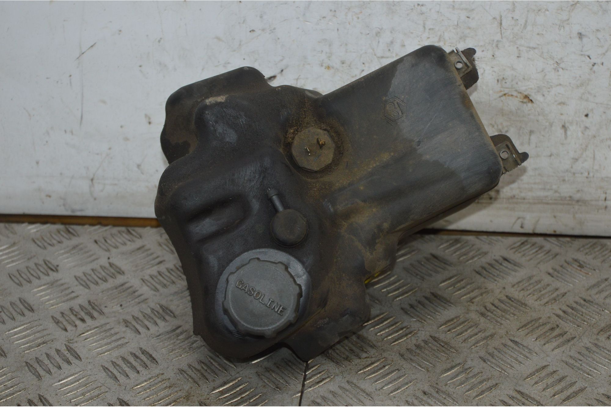Serbatoio Benzina Piaggio Free 50 dal 1992 al 2003  1733828824655