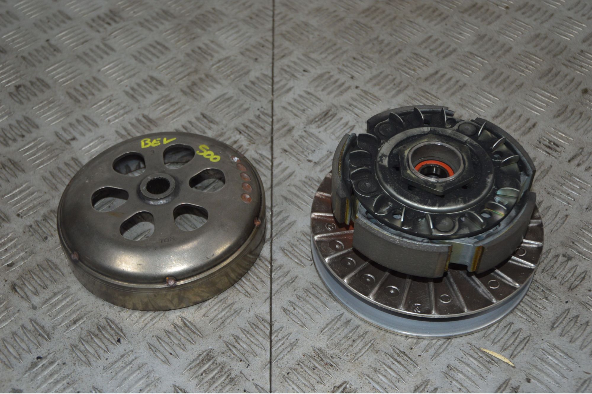 Campana Frizione Completa Piaggio Beverly 500 dal 2002 al 2006  1733840161042