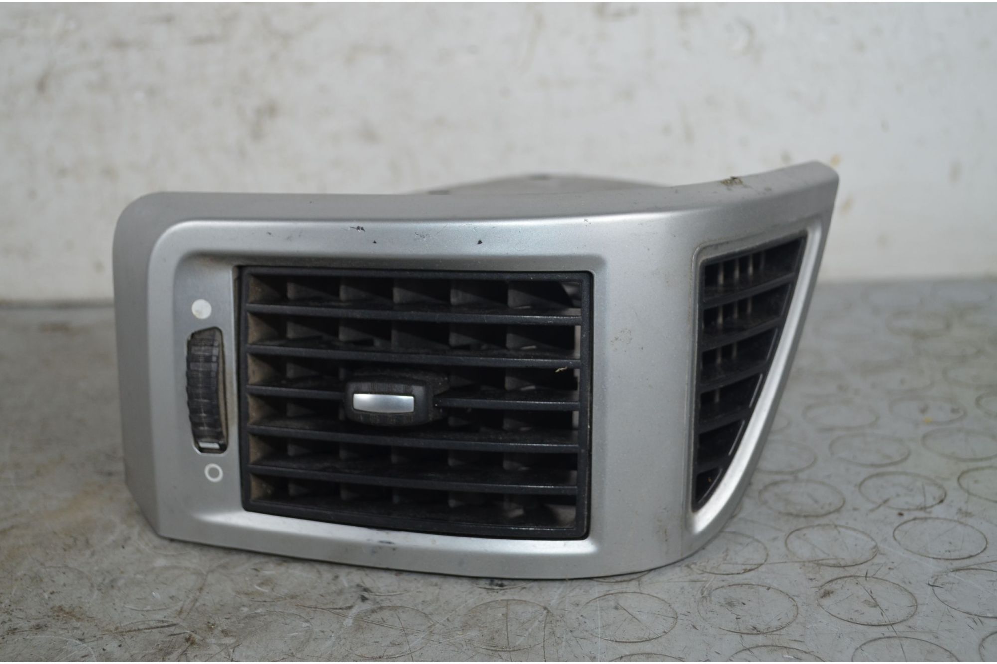 Bocchetta aria DX Fiat Ducato Dal 2006 al 2014 Cod ST4358-2  1733906065154