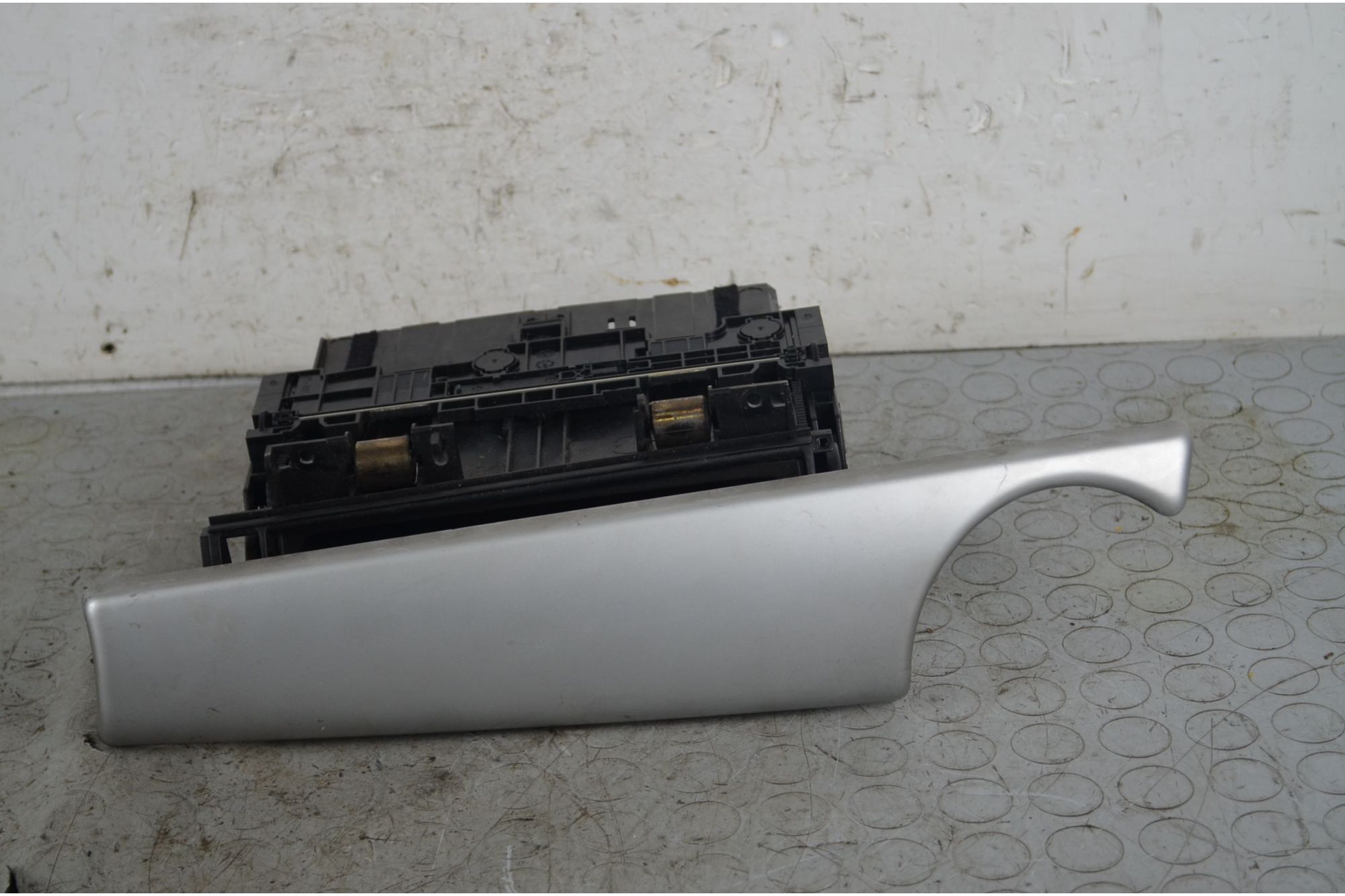 Cassetto porta oggetti DX Mini Cooper R56 Dal 2006 al 2010 Cod 9166599  1733908384109