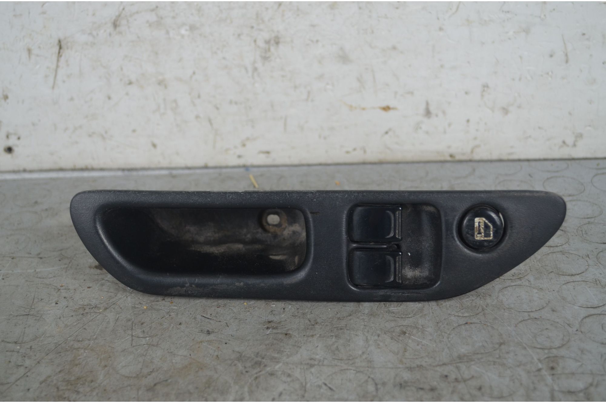 Pulsantiera Alzacristalli Anteriore SX Opel Agila A Dal 2000 al 2007 Cod 9216533  1733927436483