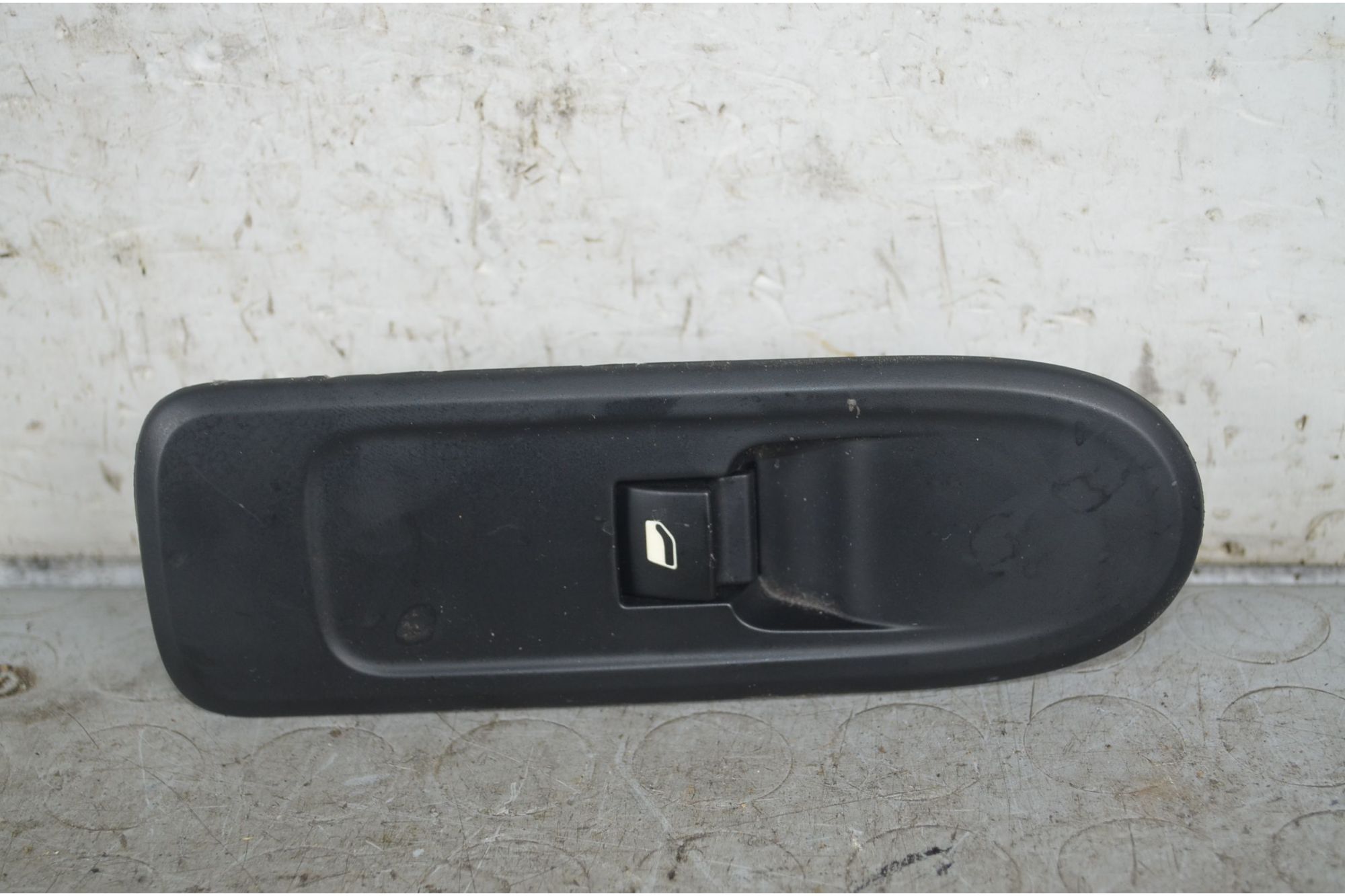 Pulsantiera Alzacristalli Anteriore DX Peugeot 5008 Dal 2010 al 2018 Cod 96661102XT  1733927755362