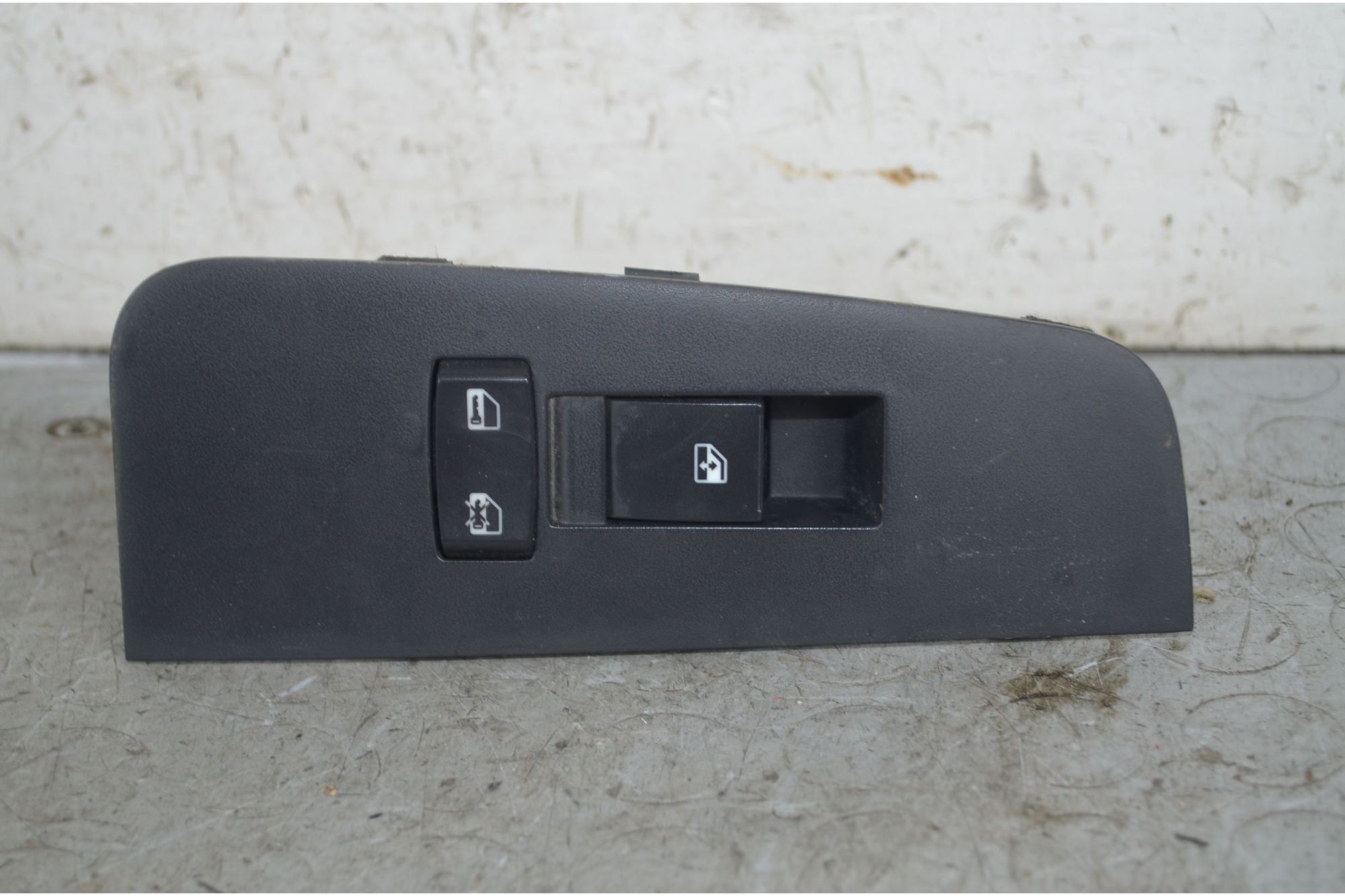 Pulsantiera alzacristalli anteriore SX Chevrolet Epica Dal 2006 al 2011 Cod 201003506  1733930191065