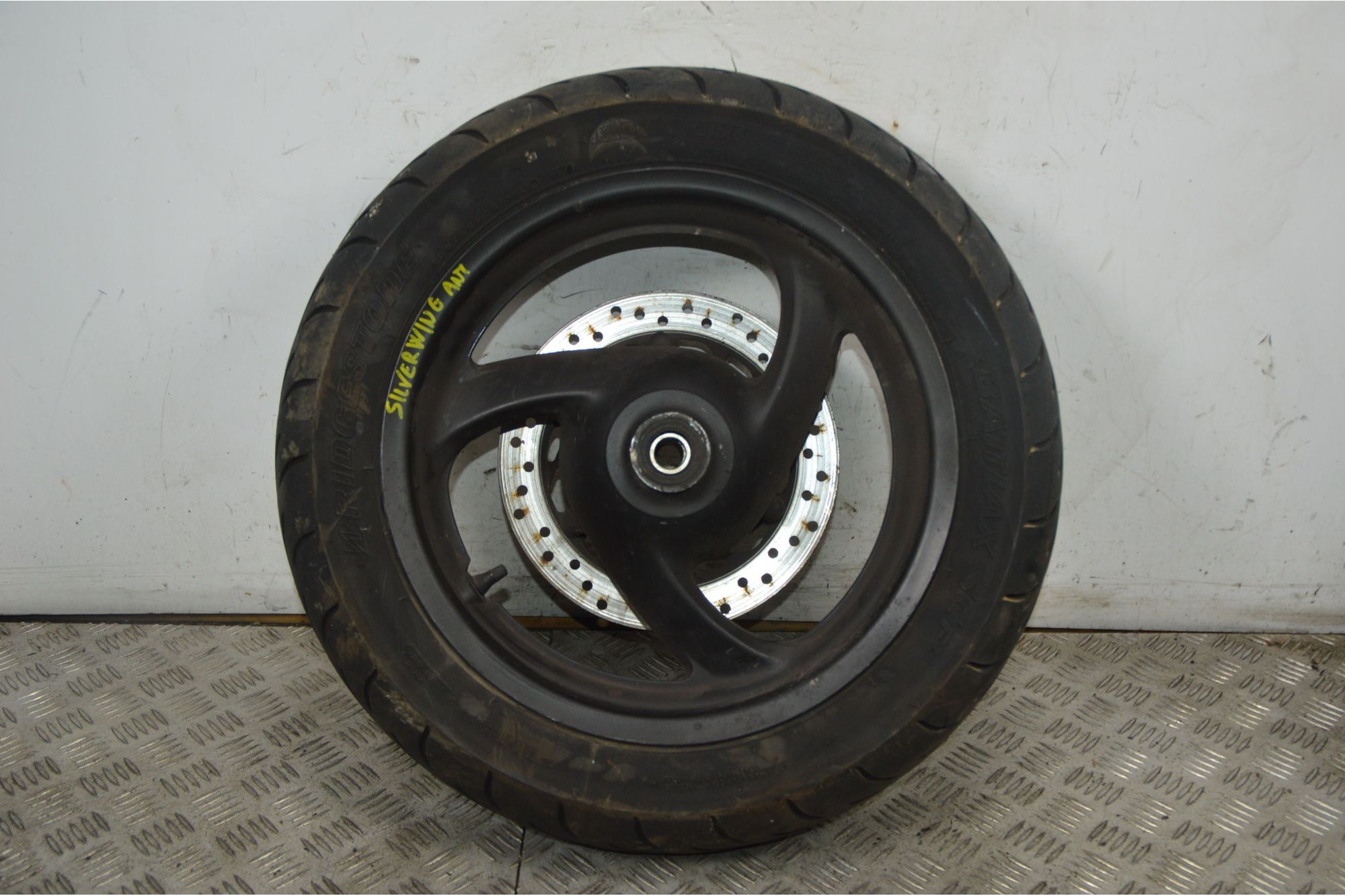 Cerchio Anteriore Honda Silver Wing 400 / 600 dal 2001 al 2009  1734015859061
