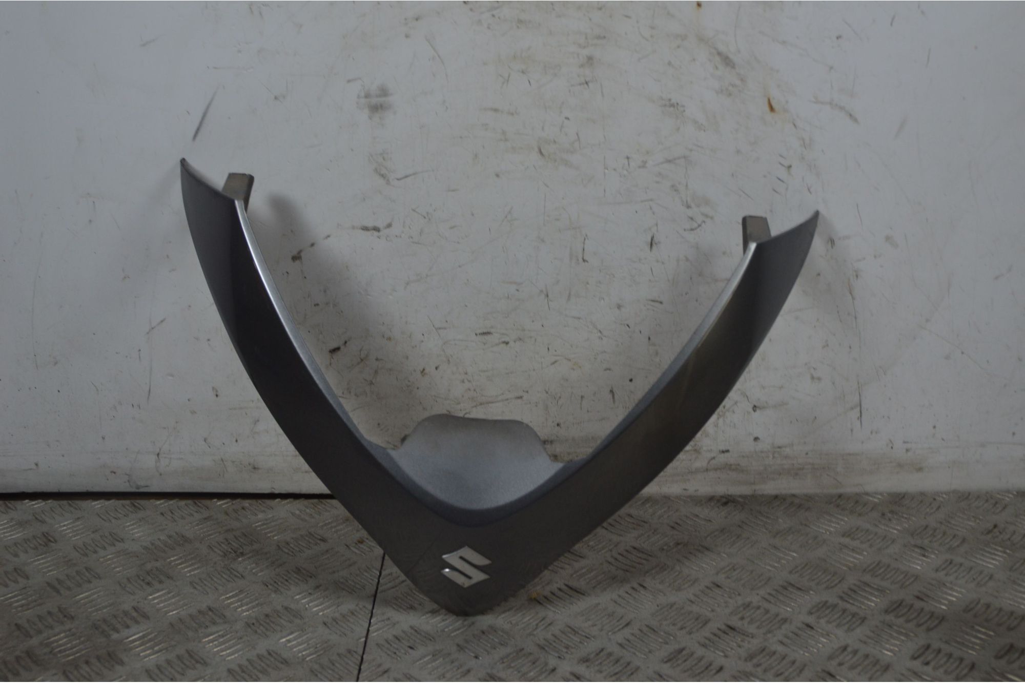 Carena Scudetto Anteriore Suzuki Burgman 200 Dal 2001 al 2014  1734339185686