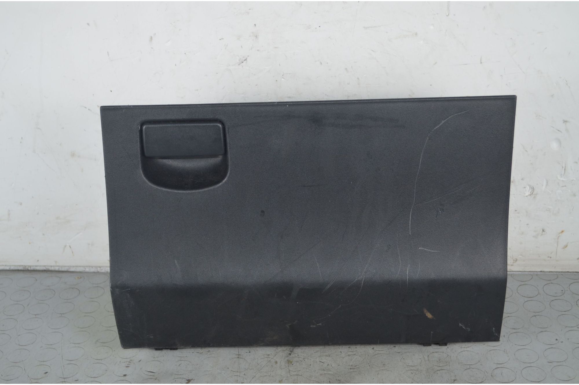 Vano Portaoggetti Toyota Yaris Dal 2005 al 2011 Cod 55550-0D060  1734348568630
