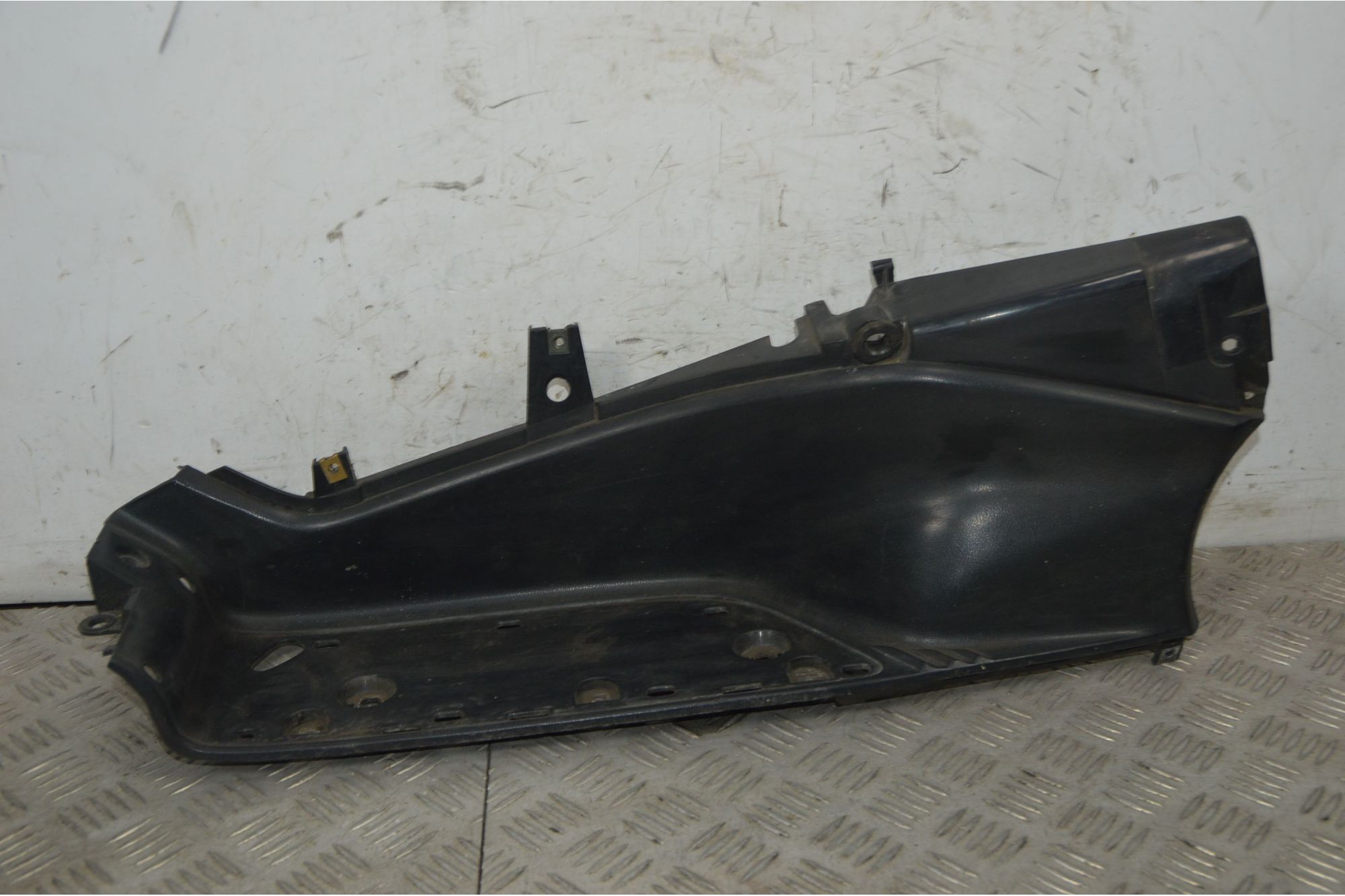 Carena Pedana Poggiapiedi Sinistra Yamaha T-max Tmax 500 Dal 2001 al 2007  1734422962859