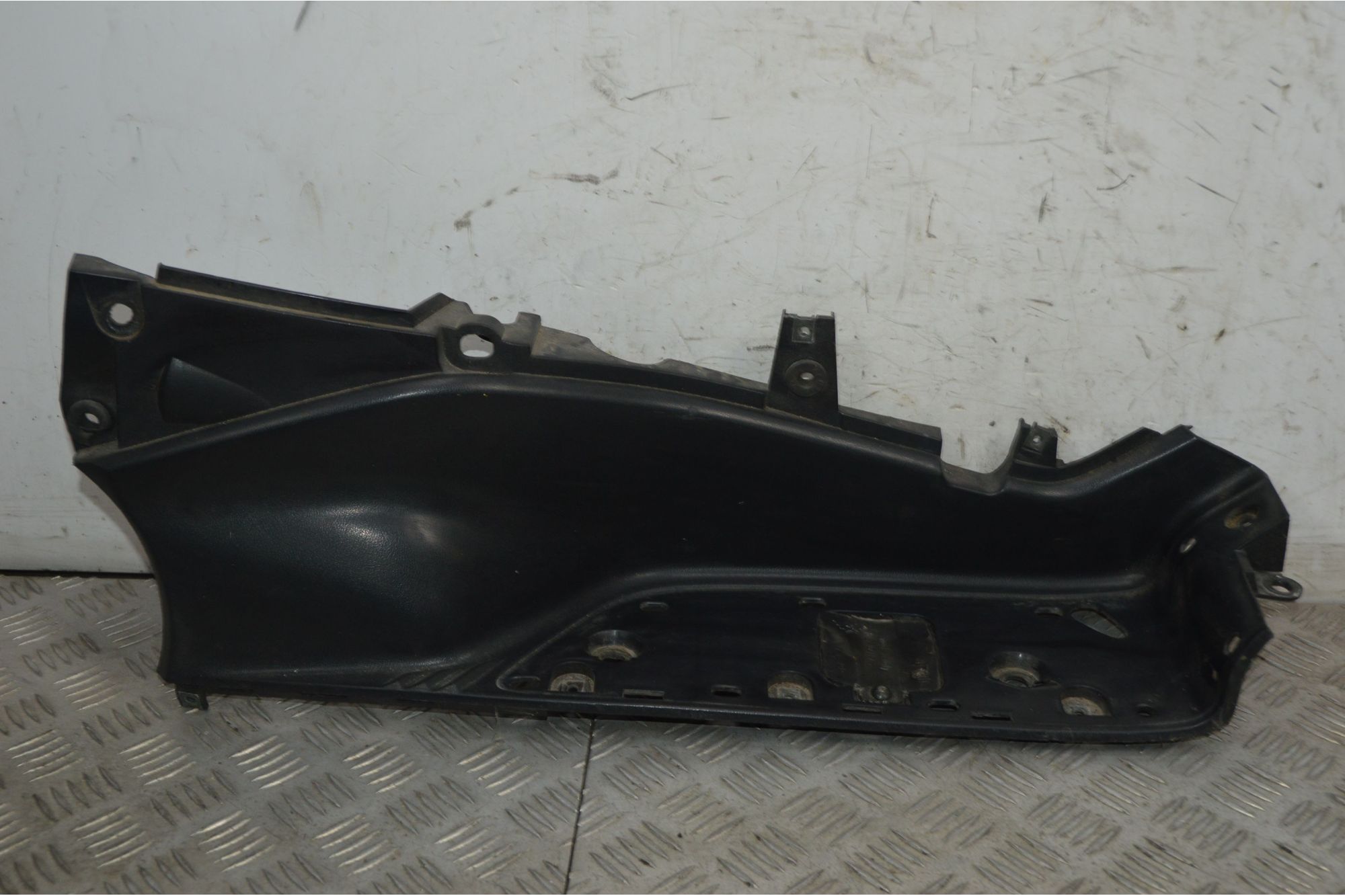 Carena Pedana Poggiapiedi Sinistra Yamaha T-max Tmax 500 Dal 2001 al 2007  1734425640211